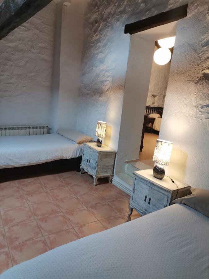 Cal Miquel De Ventola Guest House ภายนอก รูปภาพ