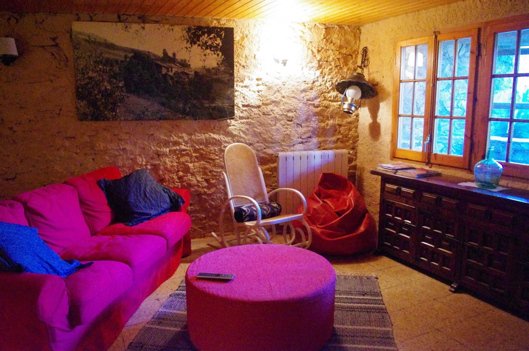 Cal Miquel De Ventola Guest House ภายนอก รูปภาพ